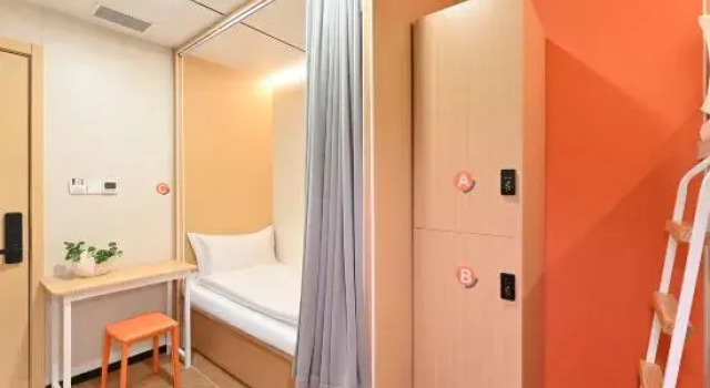 Кровать в общем номере (мужской номер) Zhuxiaoding Hotel (Beijing Fengtai Railway Station Niwa Subway Station Branch)