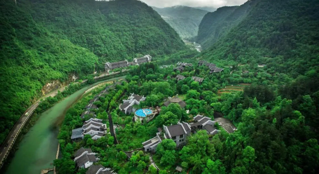 Harmona Resort & Spa Zhangjiajie, Book Resort Resort Hotels in Sanguansi, Resort