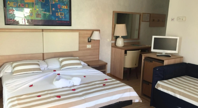 Hotel Losanna Gabicce Mare, Varaa Hotelli All inclusive -hotellit kohteessa Marche, All Inclusive