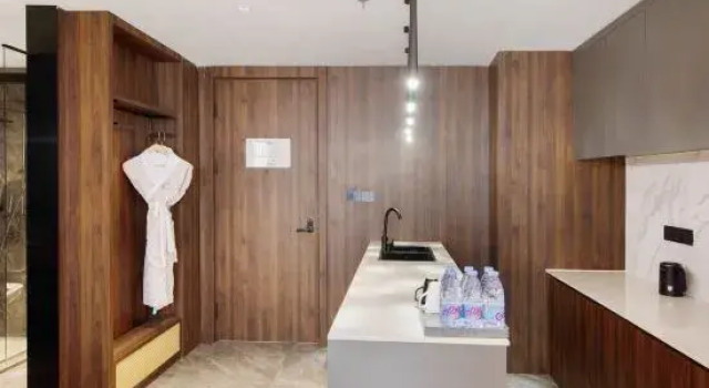 Люкс Lu Yue Hotel (Shenzhen Huaqiangbei Science Museum Metro Station Store)