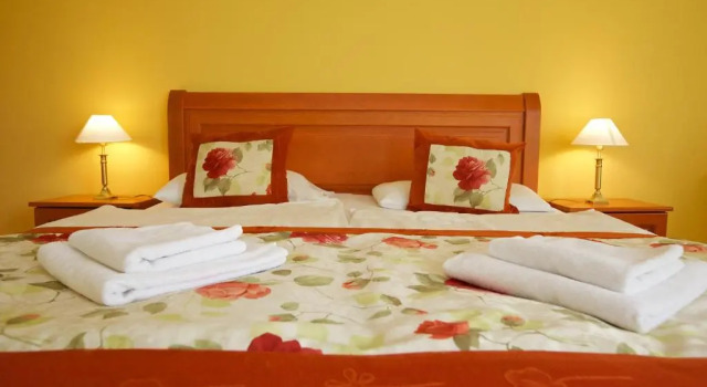 Hotel Járja, Забронировать Отель Отели Хайдусобосло 3 звезды, рядом с Greek Catholic Church, 3*