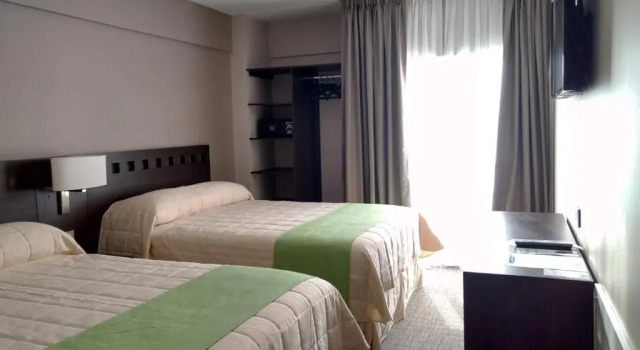Двухместный номер Days Inn & Suites by Wyndham La Plata