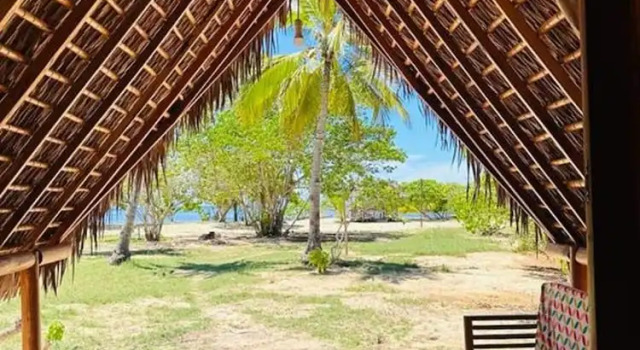 Бунгало рядом с пляжем Emeraude Lodge