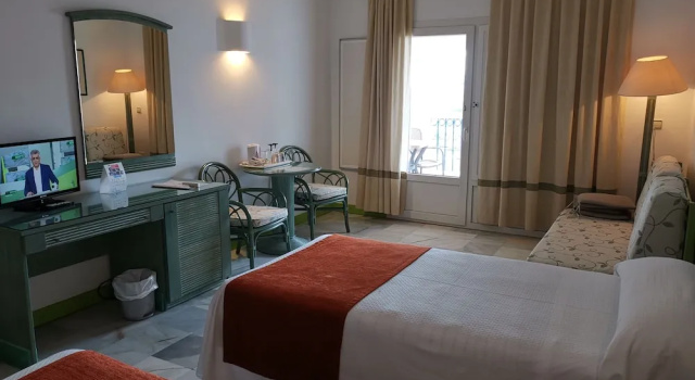 Двухместный номер Standard с балконом Hotel Puntazo II