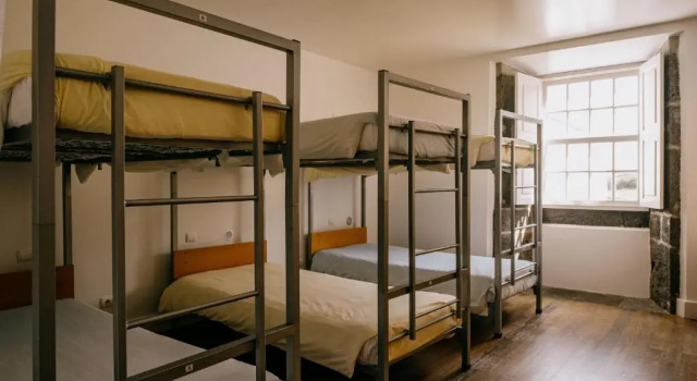 Кровать в общем номере Azores Youth Hostels - Pico