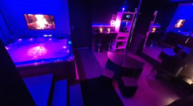 Номер Deluxe Loveroom Sexyloveroom