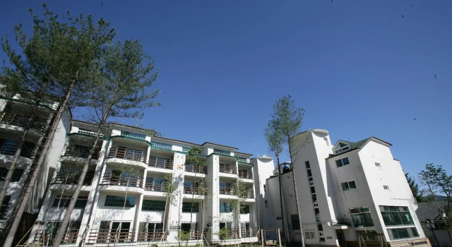 Eastern Vill, Rezerwuj Apartamentowiec hotelowy Hotele w Gangwon-Do z parkingiem, Parking