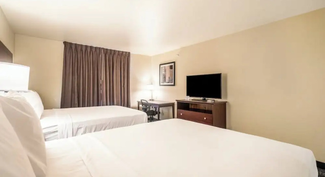 Четырёхместная студия Cobblestone Hotel & Suites - Andrews