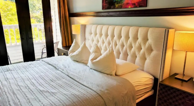 Люкс Deluxe Evermore Guesthouse