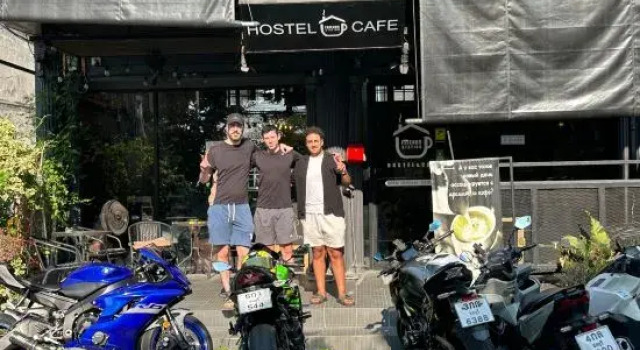 Friends Station Hostel Cafe