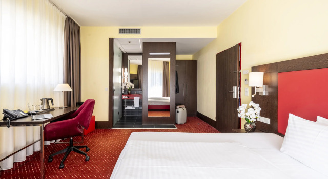 Одноместный номер Standard PLAZA Premium Salzburg