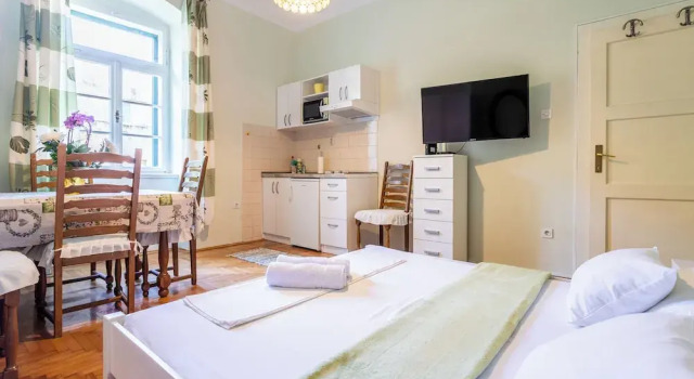 Traditional apartment Bacvice, 3 min walk to the beach, Забронировать Апартаменты/квартира Апартаменты Сплита, Апартаменты/квартира