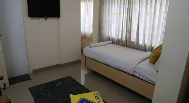 Vista Rooms at Shanthi Theatre, Забронировать Отель Отели Коимбатур 3 звезды, 3*