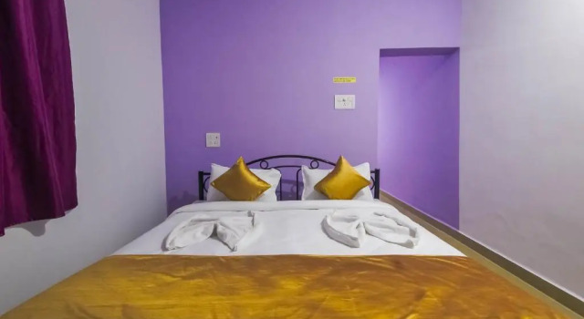Tropical Inn, Book Hostel / Vandrerhjem Hostels i Calangute, Hostel / Vandrerhjem