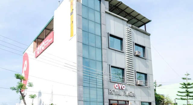 OYO 9846 Royal Plaza, Rezervovat Hotel Rāiwāla Uttarakhand