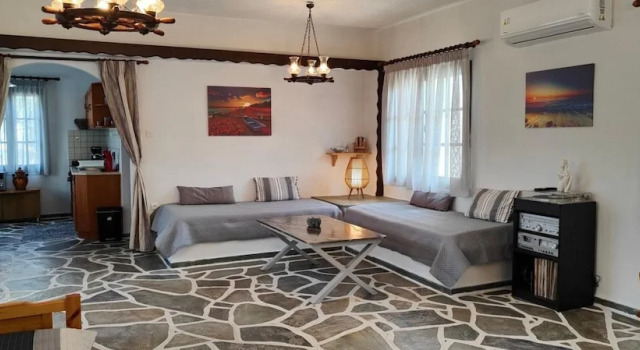 Sylvia s House at Vagia, Rezerwuj Dom wakacyjny Hotele w Saronic Islands z parkingiem, Parking