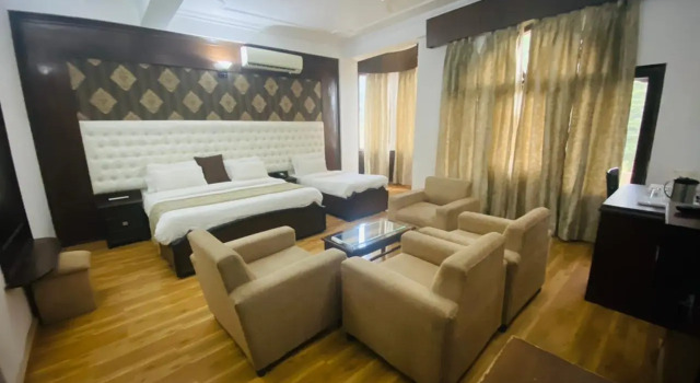 Семейный люкс Imperial Clarks Inn Dharmashala