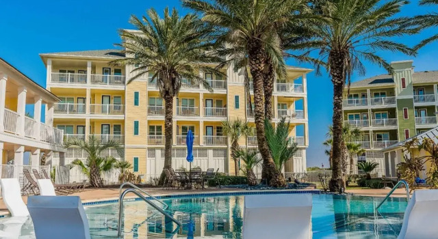 Апартаменты Stunning Sunsets Steps From Pool Lazy River Ocean Bay Views