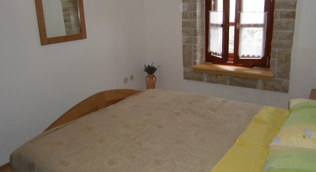 Easeful Pifar Apartment great location