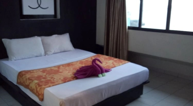 Двухместный люкс Hotel Laut Jaya Tanjung Pinang RedPartner