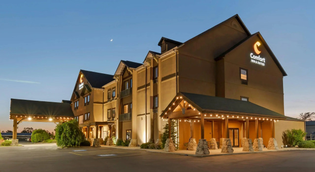 Comfort Inn & Suites Macon, 예약 호텔 메이컨 미주리