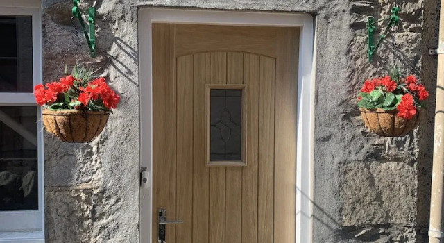 1 Bed Flat - Sleeps 2 - Wifi, Buchen Sie Ferienwohnung Hotels in Schottland mit Parkplatz, Parkplätze