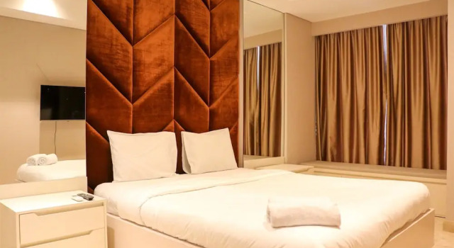 Modern Look And Comfortable 1Br Gold Coast Apartment Pik