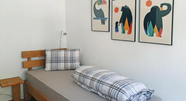 3,5 Zimmer Dachwohnung: Modern, komfortabel, zentral, mit Bergsicht, Book Hotel Disentis 