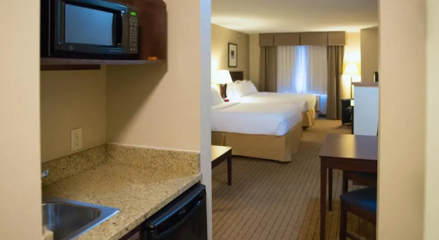 Двухместный люкс Holiday Inn Express Devils Lake by IHG