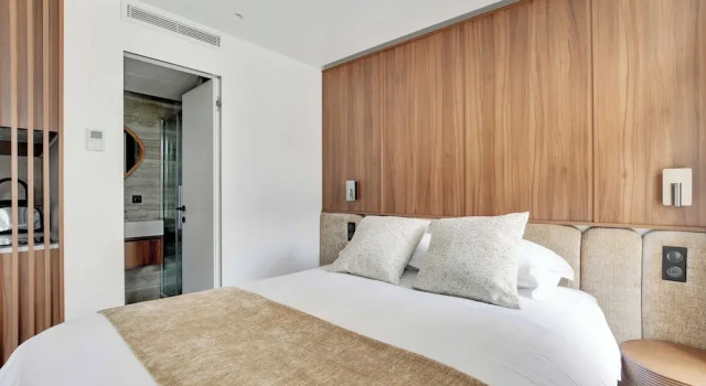 Charming Studio With AC - 2P - Invalides, Забронировать Апартаменты/квартира Отели Парижа с парковкой, рядом с Свято-Троицкий собор и Русский православный духовно-культурный центр, Парковка