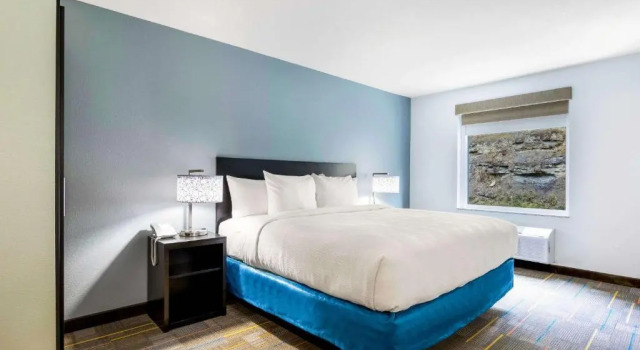Люкс MainStay Suites Winfield-Teays Valley