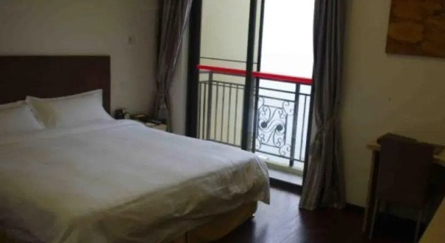 Люкс Deluxe The Century Seaview Hotel