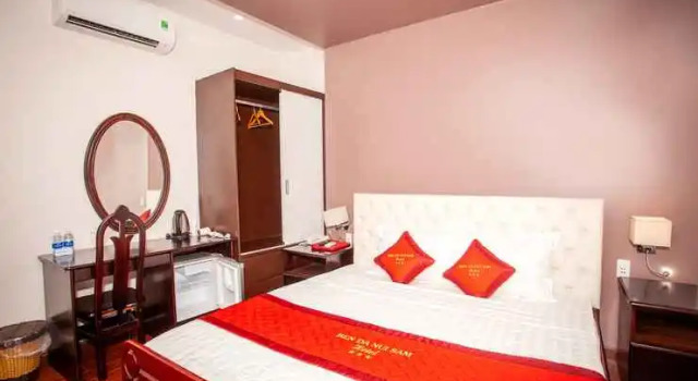 Ben Da Nui Sam Hotel, Rezervovat Hotel Hotely v An Giang s bazénem, Bazén