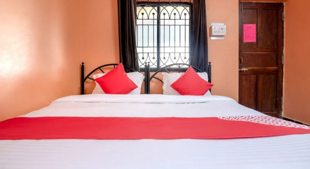 OYO 37259 Deodita's Guest House, Prenota Affittacamere Baga 