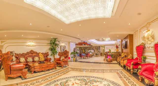 Номер Standard Queen T&T Dalat Hotel