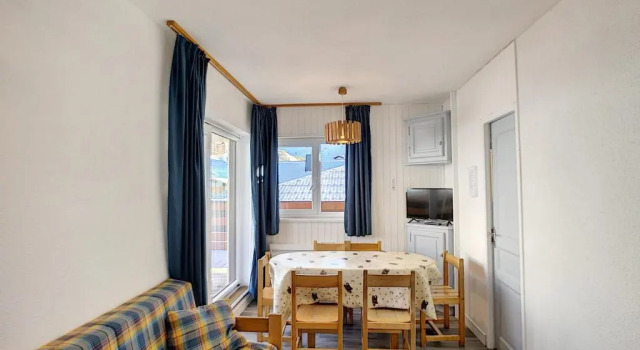 Appartement Les Menuires, 3 pièces, 6 personnes - FR-1-178-104