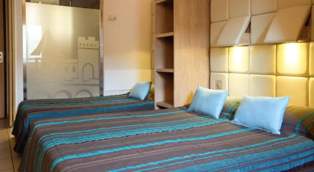 Standard- tredobbelt værelse Inter-Hotel Espace Cite