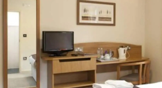Семейный номер Standard c 1 комнатой Avon Causeway Hotel