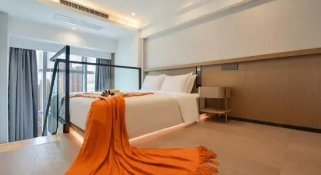 Люкс Haoting Suites Hotel (Chongqing The Ring Guanghuan Brunch)