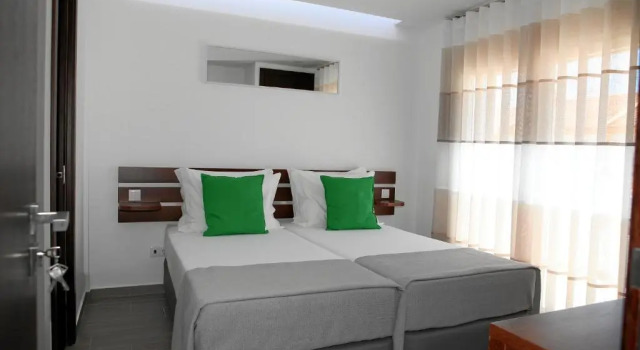 Baleal 4 Surf Ii, Rezervovat Hotel Hotely v Oeste s parkováním, Parkování