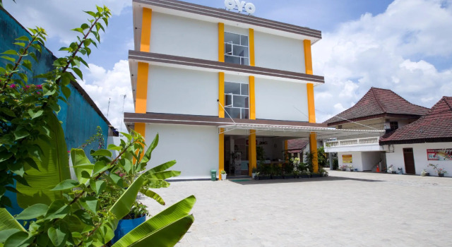 Hotel Gracia by OYO Rooms, Reserva ahora Hotel Metro Bandar Lampung