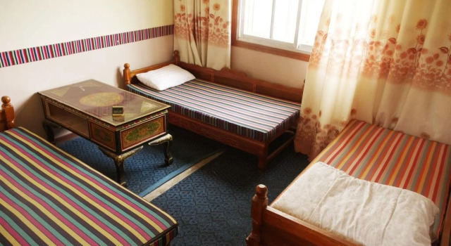 Migrant Bird Youth Hostel, Book Hostel / Vandrerhjem Hostels i Lhasa, Hostel / Vandrerhjem