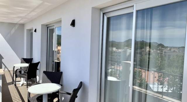 Апартаменты Deluxe Apartaments La Perla Negra