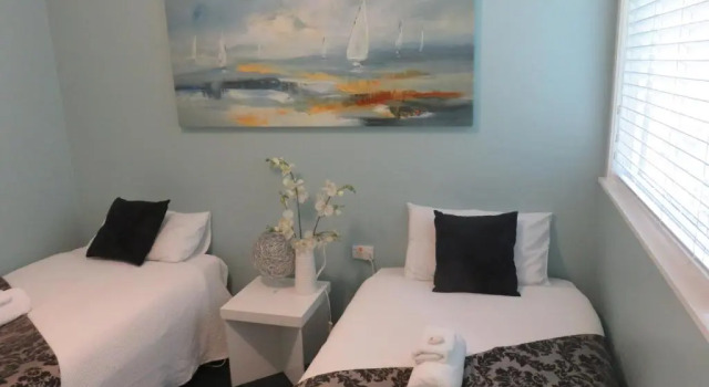 Апартаменты Coromandel Apartments