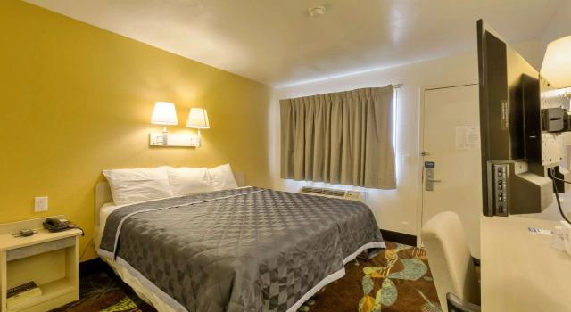 Люкс Americas Best Value Inn Amarillo Airport/Grand Street