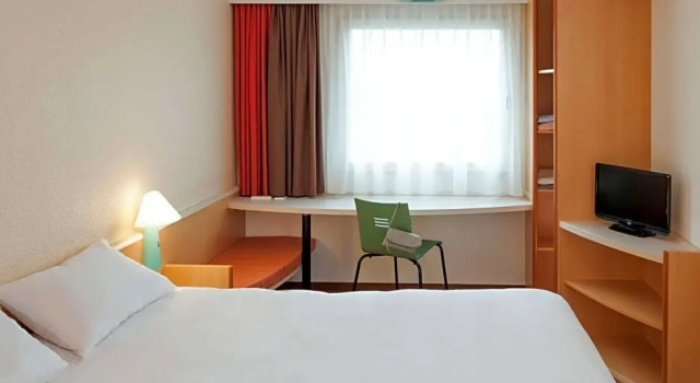 Standard quarto Ibis Gading Serpong