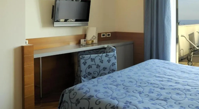 Трёхместный номер Standard с видом на море Hotel Le Roi