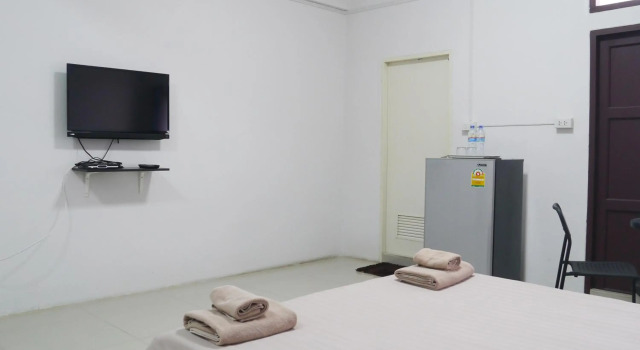 Baan Mai Guest House