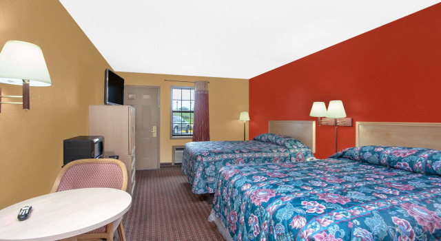 Четырёхместный номер Standard Knights Inn Wildersville