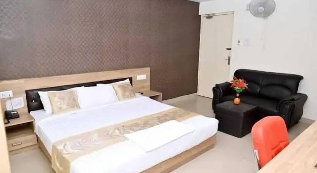 Saalt Patliputra Hotel, Забронировать Отель Недорогие отели штата Карнатаки, недорого